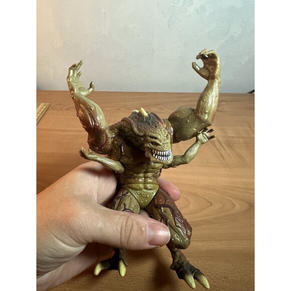 Jim Lee's Wildcats DAEMONITE Action Figure Image Universe Comics Playmates 1994 - Picture 9 of 9